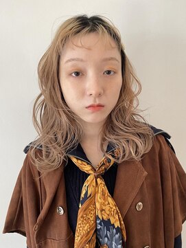 リル 茅ヶ崎(Liru:) イメチェン/ホワイトブロンド/外ハネボブ/美髪/茅ヶ崎駅