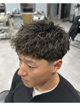 アイコン ブルー メンズ(I-CON #blue MEN'S) ダウンバング×テーパーフェード【池袋フェード】