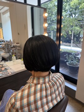 ボゥギャルソン(Beau Garcon) ショートボブ