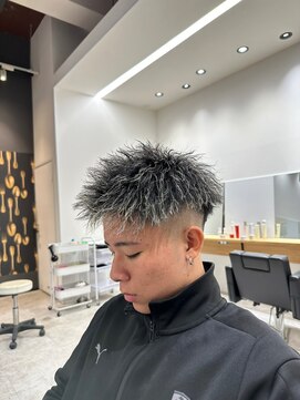 ルーストデラックス 京都河原町三条(ROOST dx) ホワイトハイライトツイスト