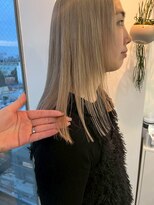 ワク(WAKU)&nbsp;ブロンドベージュ/切りっぱなしロング