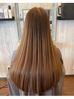 ニュクス(nyx)の写真/【まっすぐ過ぎない縮毛矯正も】クセは伸ばし、丸みやボリュームは残す