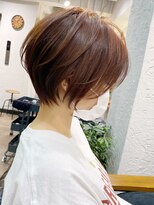 アヴァロン(AVALON)&nbsp;こだわり骨格補正カット◎小顔効果アップ立体感丸みショート