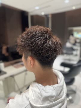 アヴァンスクロス あべのルシアス店(AVANCE. CROSS) カジュアルスタイル×ツイストスパイラルパーマ