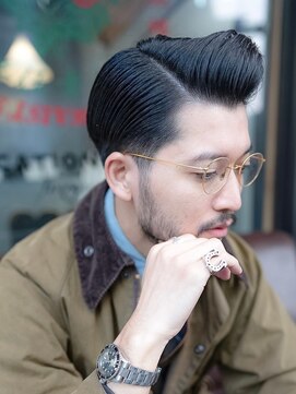 イオ 本厚木(io) 七三刈り上げアッシュブラックビジネスメンズカット