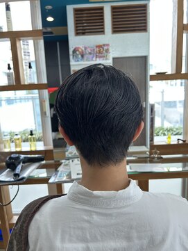 スタジオ アルファプラス 日暮里店(studio α+) ステップボーンカットカットボブショートハイライト白髪ぼかし