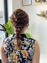 お仕事ヘアに編み下ろしアレンジ