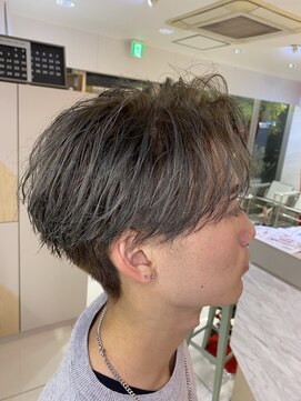 アース オーセンティック 松山銀天街店(EARTH Autentic) フェザーカット