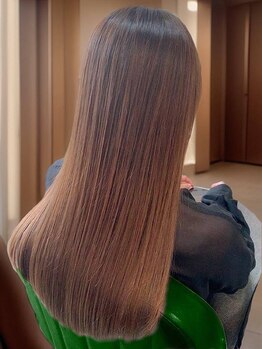 リース(Wreaths)の写真/【大野城】大人女性にぴったりな自然なストレート。思わず触れたくなる仕上がりを体験してみてください!◎