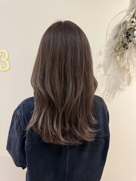 アルティーナプライベート(altina PRIVATE) ローレイヤーのナチュラルなベージュカラー