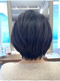 ショートボブ