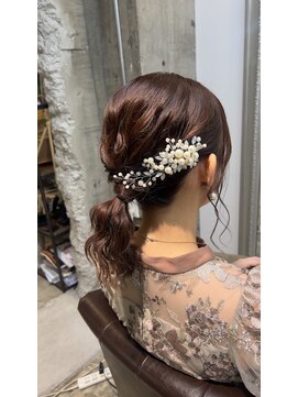 ヘアーラボ ハチ(HAIR LABO HACHI) ゆるふわローポニー