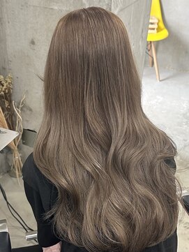 ルイ(ROUIS produced by LUCK 津田沼) ミルクティーベージュ/グレージュ/大人ガーリー/艶髪