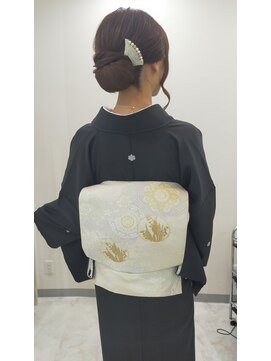 ヘアセットサロン ラシク(LaCQ) 黒留袖のお着付け