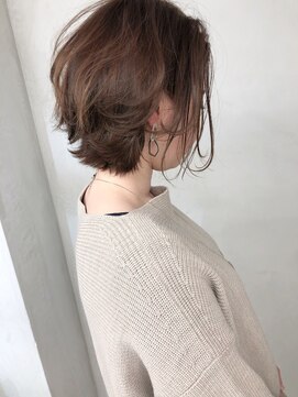 ノク(nok) 前下がりショート_丸みショート無造作カールボブディ