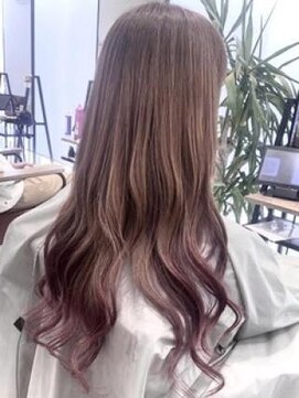 クアトログランシュ ひたちなか店(QUATRO×GranCieux) 暖色系グラデーション