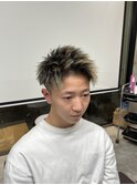 アップバングツイストパーマ短髪束感刈り上げ