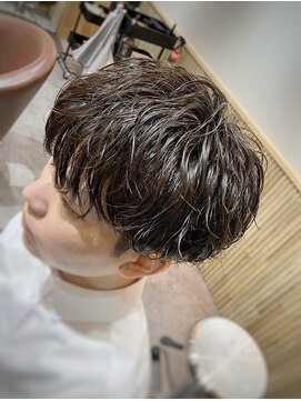 クオル 立川(QOL) 緩め ニュアンス ツイスパ 波巻き パーマ