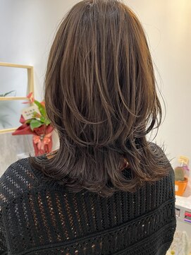 ミモザ(Mimosa) 《Mimosa》 #大人ウルフレイヤー#レイヤーカット