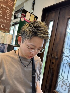 ガイズ ヘアー イサミ(GUY'S HAIR 133) ソフトモヒカン/メッシュ/ハイライト