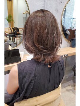 ガーデン ミサト 三郷中央(garden misato) 前髪なし赤みなしベージュカラー×韓国風くびレイヤーカット