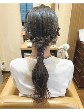 クローバー(CLOVER) お呼ばれ☆大人タイトなローポニー(CLOVER福島市)