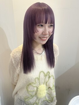 シイ(SIE) ハイトーンパープルにステップカット