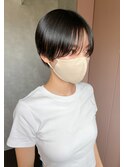 大人ショートヘアハンサム黒髪暗髪くびれ丸み20代30代40代
