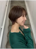 目を惹く◎王道丸みショート×グレージュカラー