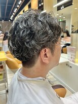 クオリス 上板橋店(QUALIS)&nbsp;40代50代◎白髪ぼかしルーズパーマで爽やかセンターパート