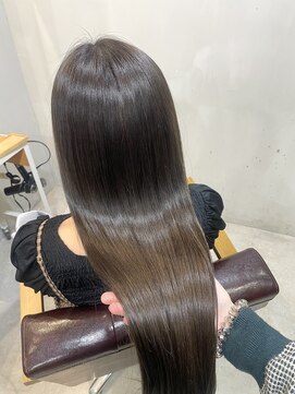 リレーション(Relation) ストレート髪質改善まとまり髪質くびれヘアチョコレートベージュ
