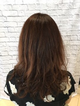 ミーティア バイ クアトロ(Meteor By QUATRO) パーマスタイル