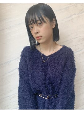 デイジー(Daisy) ネイビータイトボブ