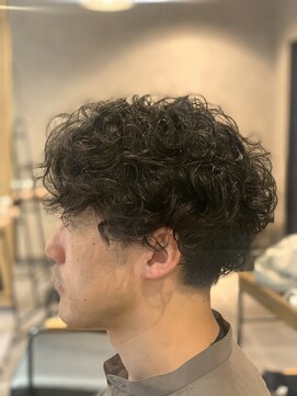 メル(Mel) ☆メンズパーマ☆ミディアム☆20代30代40代☆おしゃれ☆刈り上げ