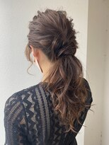 エワル(e'walu) パーティーヘアセット