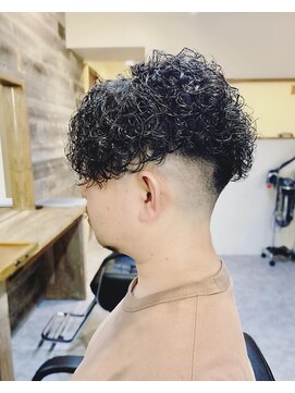 サーティースリー 石川町店(Thirty3) カリフラワーパーマ