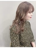 ミルクティーベージュ