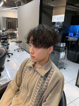 アイズ 海老名(AIZU) 波巻きパーマ波巻きスパイラルパーマツイストスパイラルパーマ