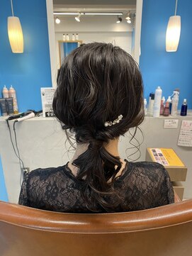 アンドブルー(and blue) およばれヘア