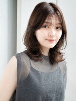 エインアンリー 表参道(AIN.ANLY.)&nbsp;セミディカールシアーカラー姫カット耳かけショートボブ顔まわり