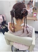 イベントヘア ツインお団子三つ編み垂らし