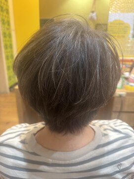 チャマ(Chama.) クセを生かしたショートヘア