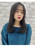 ナチュラルカラーの内巻きレイヤー