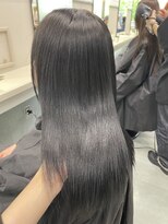 リリー(Lilley)&nbsp;マロンベージュ×小顔レイヤー×韓国風巻き×髪質改善