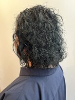 ピュアソウル(Pure Soul)&nbsp;くせ毛を活かすレイヤーボブ　ネイビーカラー