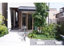 ウキ(uki.)の雰囲気(お店の前に駐車スペースあり《車1台OK》《自転車、バイクも◎》)