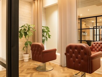 Men's PRIMAL 千葉【メンズプライマル】Men'sカット/Men'sパーマ/フェードカット/眉毛