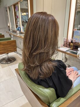 コム(com by neolive) ハイライト×レイヤーカット　草加