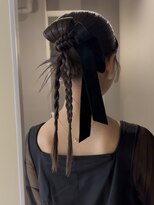 アーバン(URBAN.)&nbsp;リボン風カチモリヘア