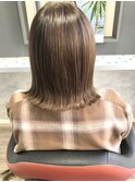 顔まわりレイヤーボブ